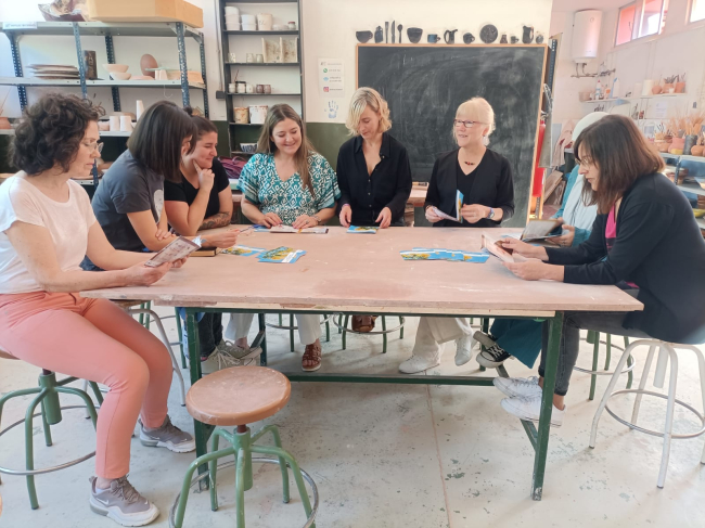 Guia d'activitats d'estiu / Associació Trèvol